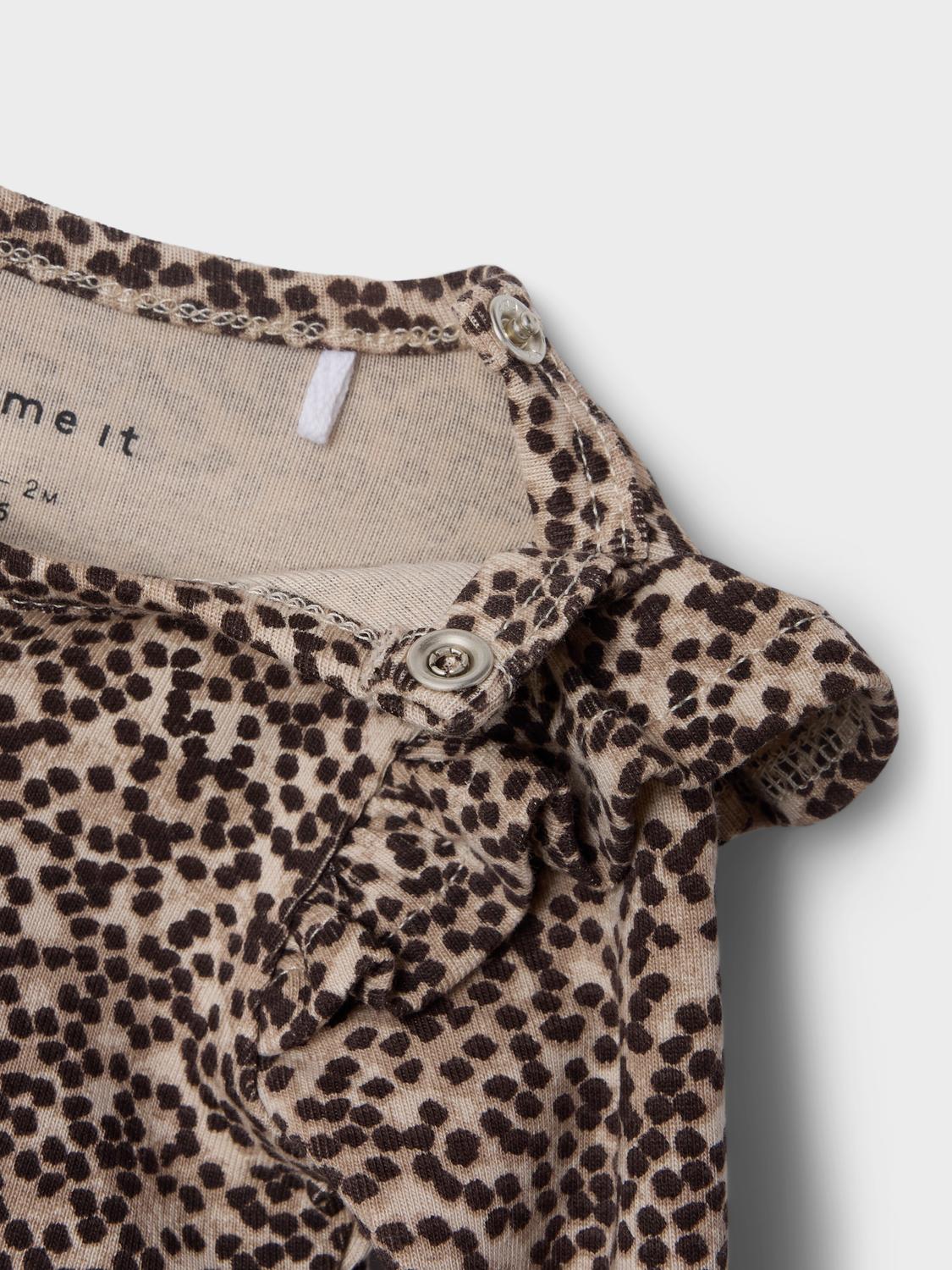 model_shot-front_full